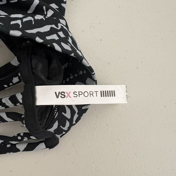 Victoria Sport Racerback Bra Womens Size XS Black Geometric Aztec Mesh Lined - Picture 3 of 9